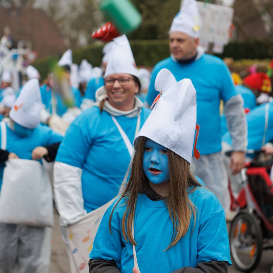 Karneval in Krefeld 2026: So bunt und jeck war der Zug in Verberg