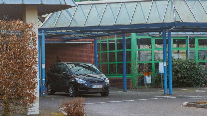 Kommentar zu LVR-Hallen-Kündigung: Ein Kampf der Großen auf dem Rücken der Kleinen