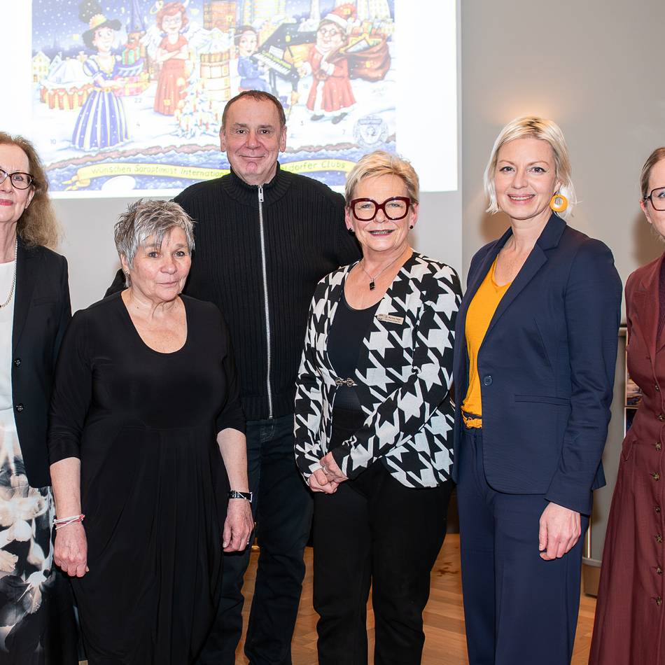 Unterstützt von den Düsseldorfer Soroptimisten: Querkopf-Akademie fördert junge Frauen an Hauptschulen