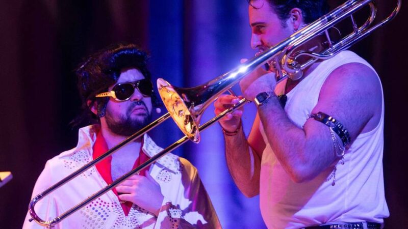 Karnevalskonzert in der Tonhalle: Stimmung wie in den Rheinterrassen – aber mit Elvis und Freddie