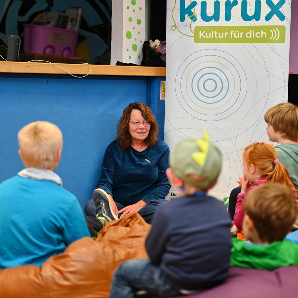 „Kulturrucksack“ in Wermelskirchen: Mikrofon an – Fantasie los