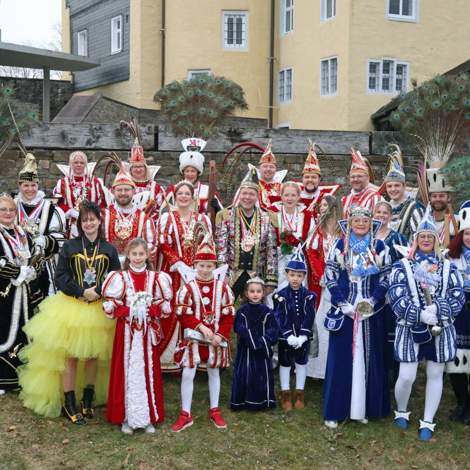 Karneval in der Region: Radevormwalder Jecken auf Schloss Homburg dabei