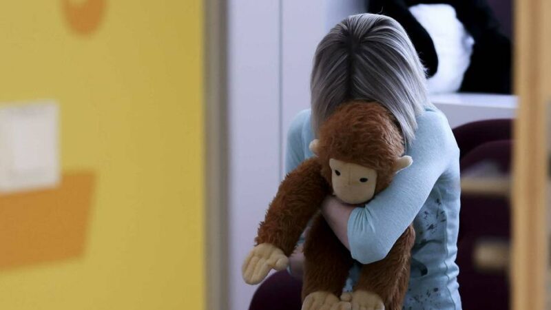 Jahresbericht vorgestellt: Stadt setzt auf Prävention im Kinderschutz