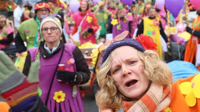 Karneval in Leverkusen – Session 2025/26: Mit herrlicher Flower-Power durchs Dorf