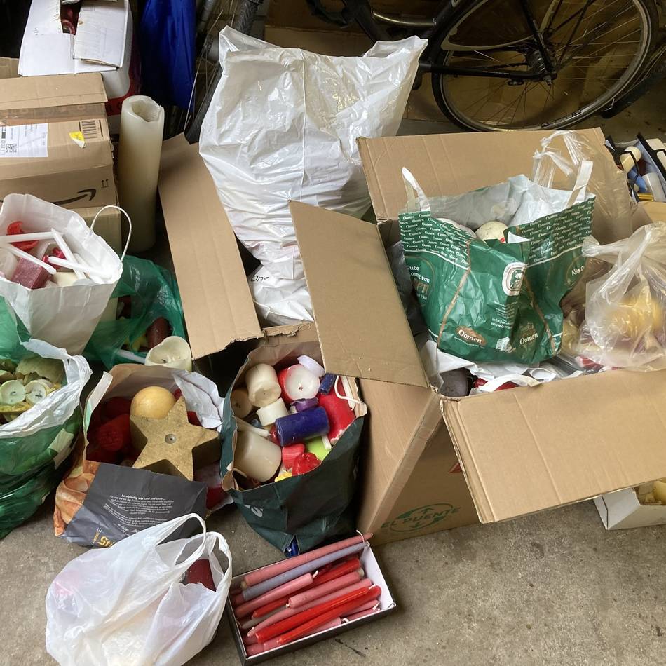 Sammelaktion in Geldern: Weltladen und Stadt rufen zu Wachsspenden für die Ukraine auf