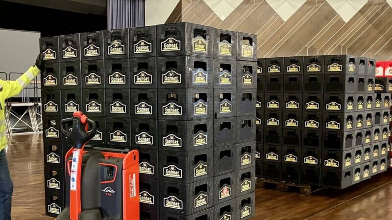 Kölsch und Alt für die tollen Tage: Itter Itter Helau! Das Bier kütt