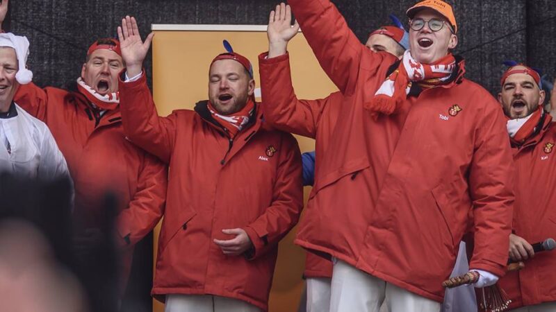 Rathaussturm mit Prinz Tobi: Karnevalisten haben die Macht in Kleve ergriffen