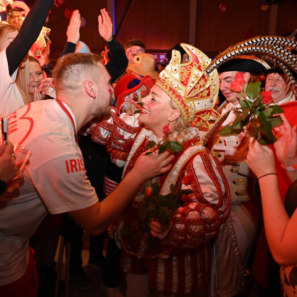 Karneval 2026 in Wermelskirchen: Dabringhausen – Die bergische Karnevalshochburg