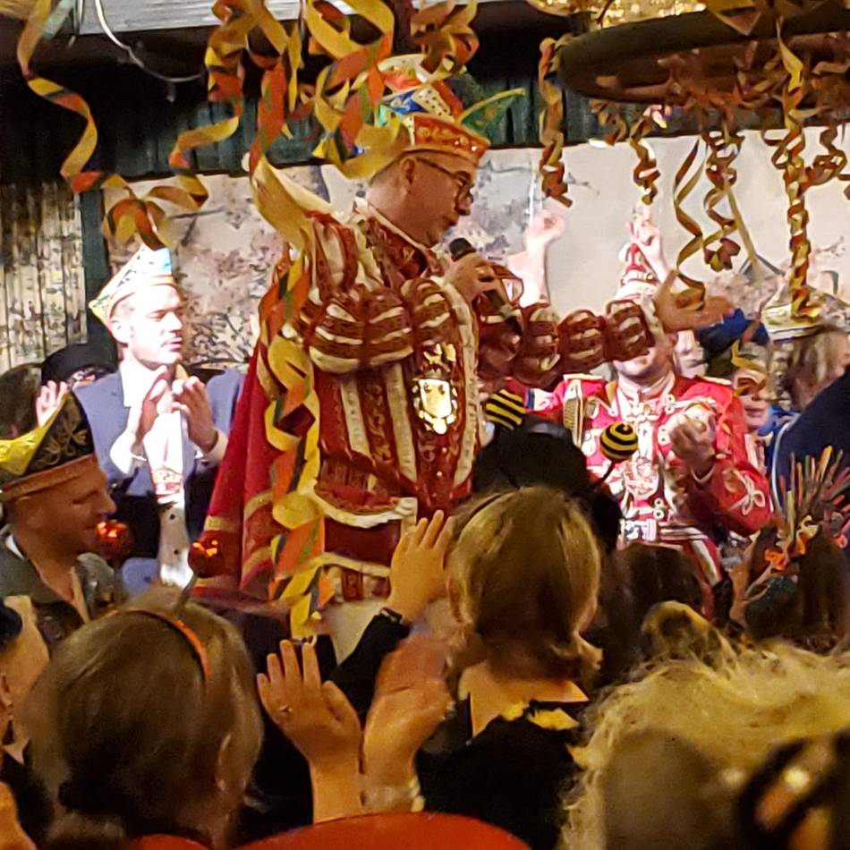 Karneval in Eggerscheidt: Volles Haus und Riesenprogramm im „Kessel am Pött“