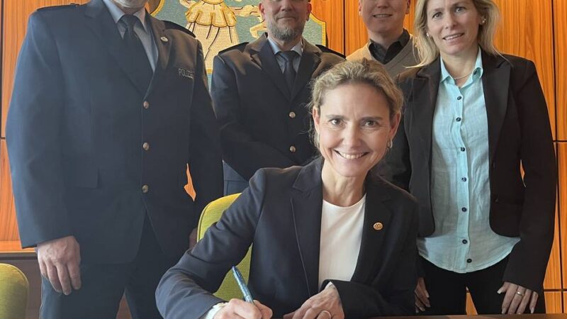 Ordnungspartnerschaft besiegelt: Stadt Monheim stärkt Kooperation mit der Polizei