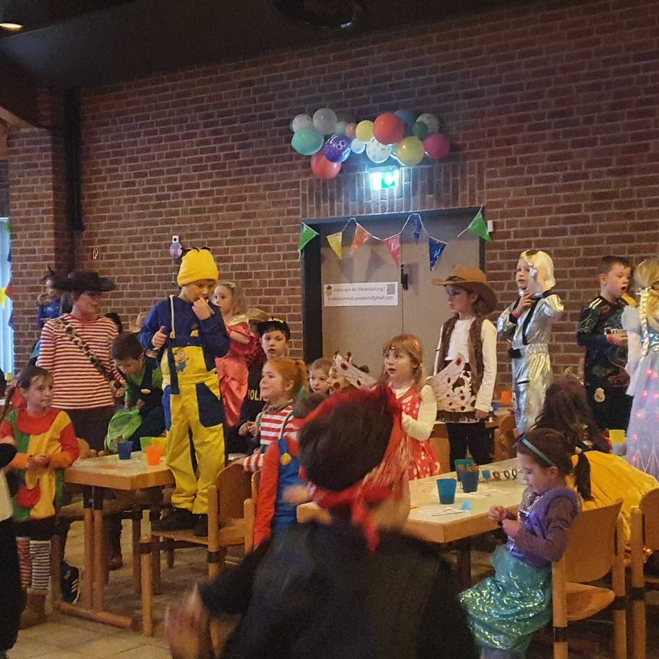 SoLaHa-Sitzung in Sonsbeck: So feiern Kinder Karneval in der elternfreien Zone