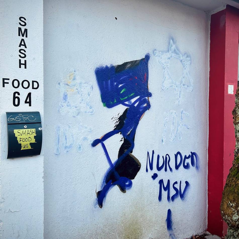 Staatsschutz ermittelt: „Gaza-Girl“ übermalt – Schmierattacke auf Nahost-Ausstellung in Duisburg