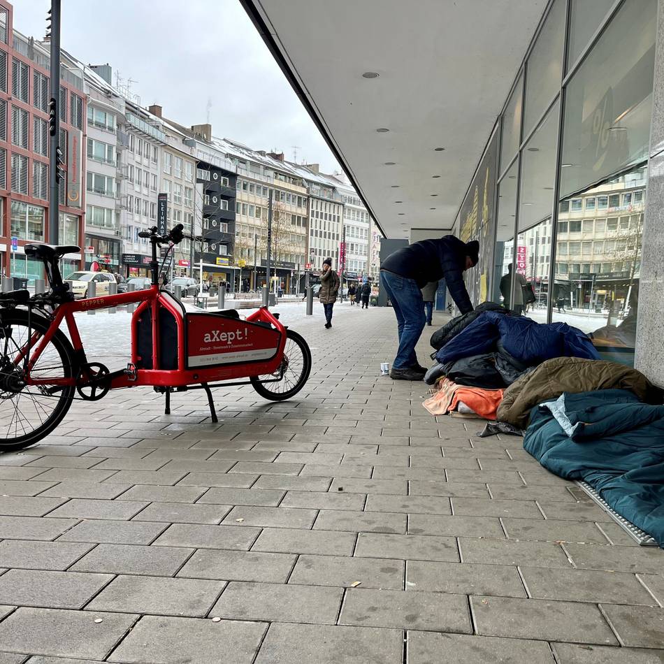 Winternothilfe in Düsseldorf: Wieso U-Bahnhöfe bei Kälte nicht für Obdachlose öffnen – „Wäre schlechteste Lösung“