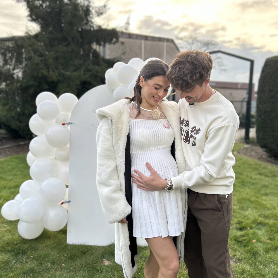 Schwangerer „Let‘s Dance“-Profi
: Renata und Valentin Lusin lüften Geheimnis um ihr Baby