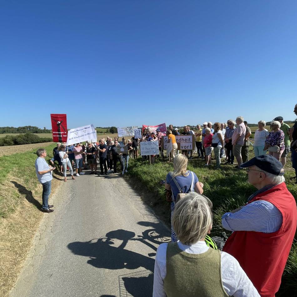 Bürgerinitiative Windstill zieht gegen Bezirksregierung Düsseldorf vor Gericht: Normenkontrollklage gegen Windkraftgebiet