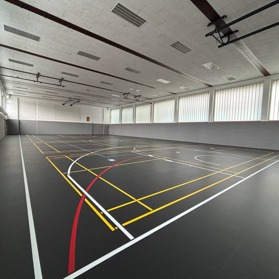 Hückeswagener Langzeit-Baustelle: Ab März wieder Sportbetrieb in sanierter Hauptschul-Halle?