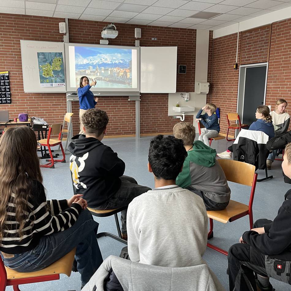 Spielerisch erste Wörter sprechen: France Mobil: Schülern Lust auf Fremdsprache machen