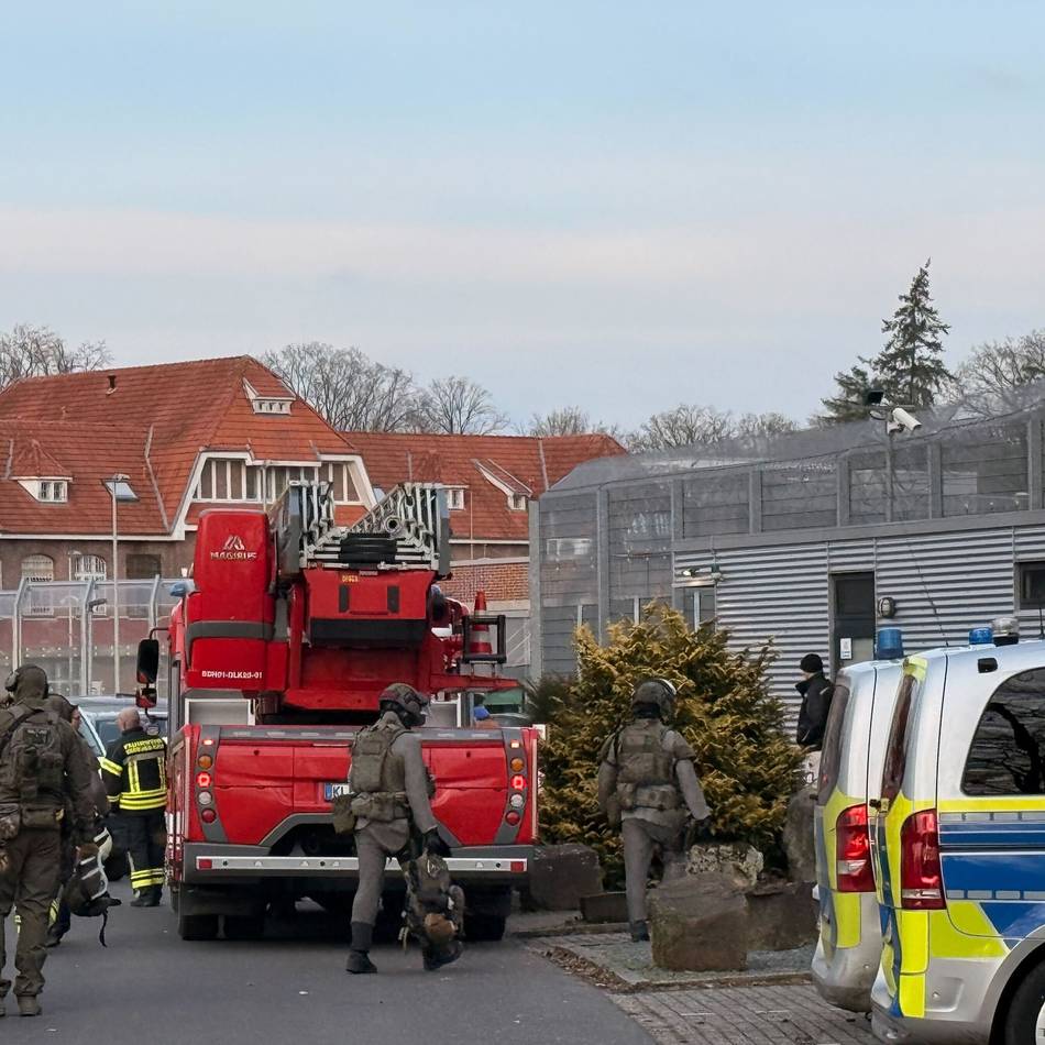 Großeinsatz in Bedburg-Hau: Sicherheitsstörung an der LVR-Klinik – Spezialeinheiten nehmen 38-Jährigen fest
