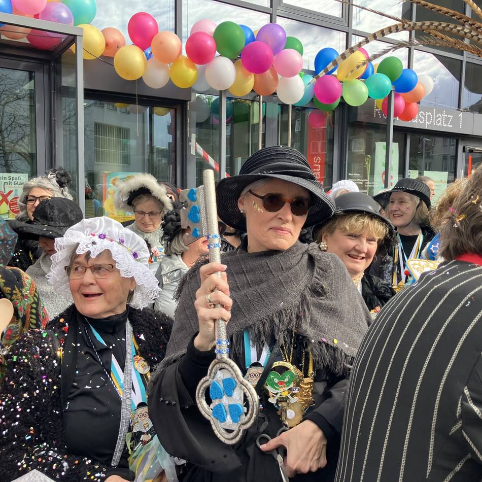 Altweiber in Moers und Umgebung: Närrische Machtübernahme – das passiert bei den Rathausstürmen