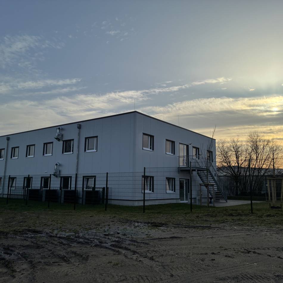 Kroatenhalle wird leer: Flüchtlinge ziehen in neue Unterkunft in Kevelaer