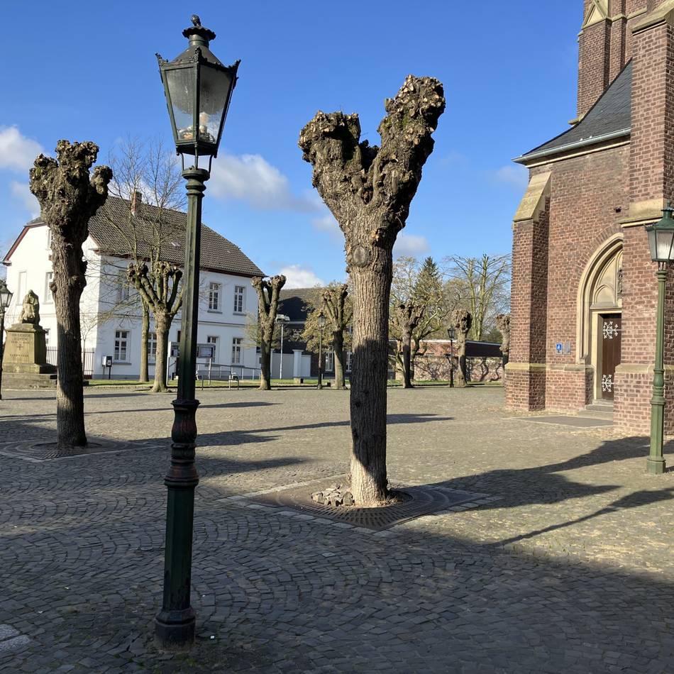 Politik stößt Projekt wieder an: Neuer Anlauf fürs Kirchenumfeld in Aldekerk – was sich die Fraktionen wünschen