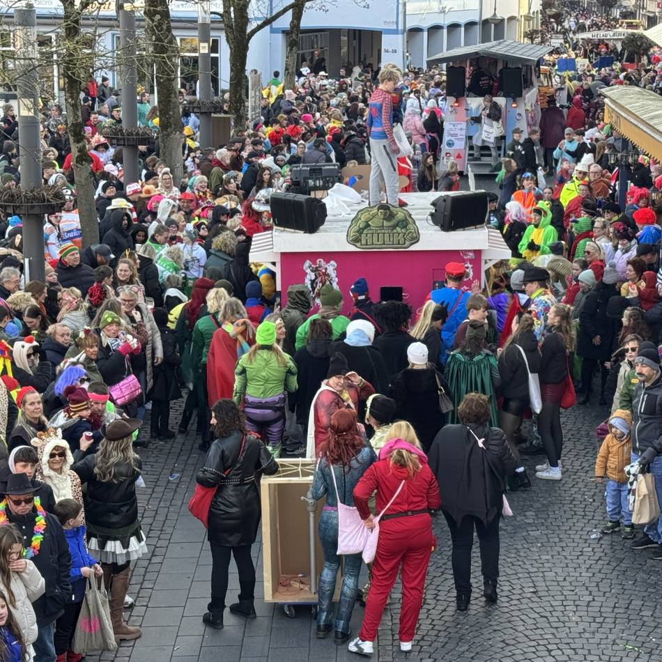 Polizei zieht positive Bilanz: Karnevalszüge in Alpen und Xanten am Sonntag ohne Vorkommnisse