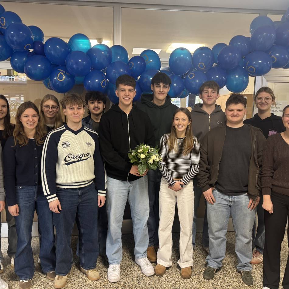 Erlös aus Adventsbasar: Friedrich-Spee-Gymnasium unterstützt Amani-Kinderdorf