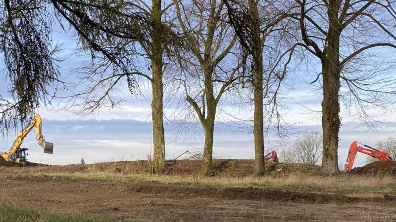Baustelle in Radevormwald: Diebe zapfen Diesel aus Baufahrzeugen ab
