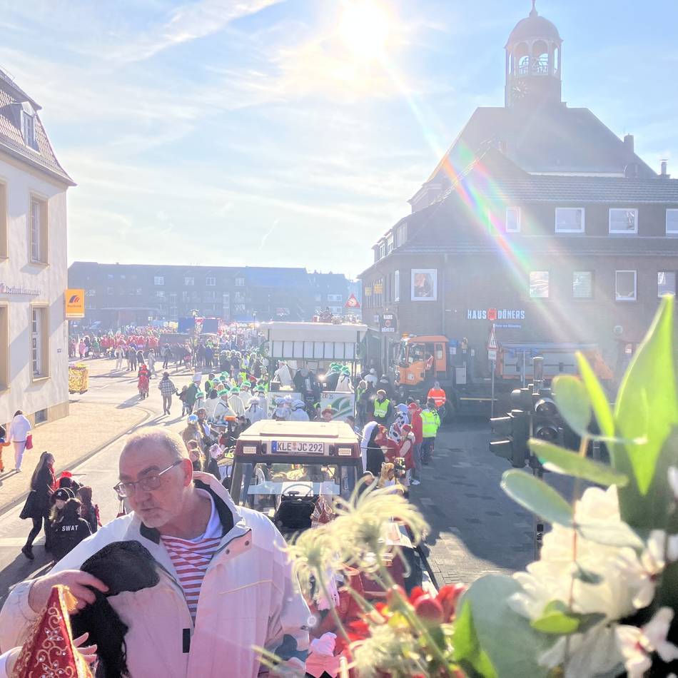 Tulpensonntagszug 2026: So jeck war der Jubiläumszug in Emmerich