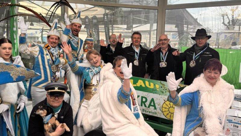 Karneval in Moers: Tollitäten schummeln beim Aufwiegen in Kamelle