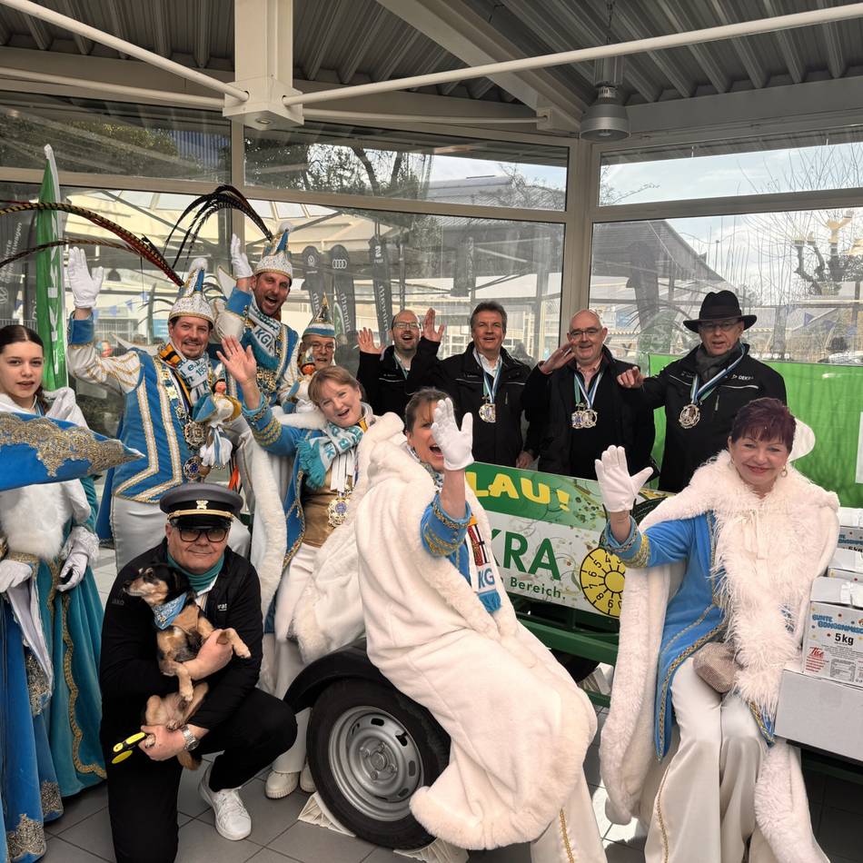 Karneval in Moers: Tollitäten schummeln beim Aufwiegen in Kamelle