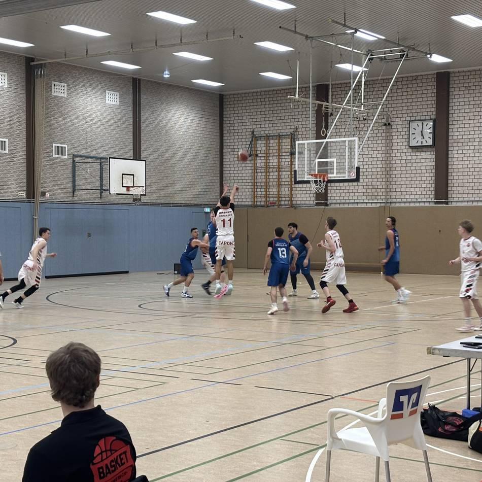 Emmerich fordert Krefeld alles ab: Großer Kampfgeist der Herren von Basket Emmerich gegen den Tabellenführer