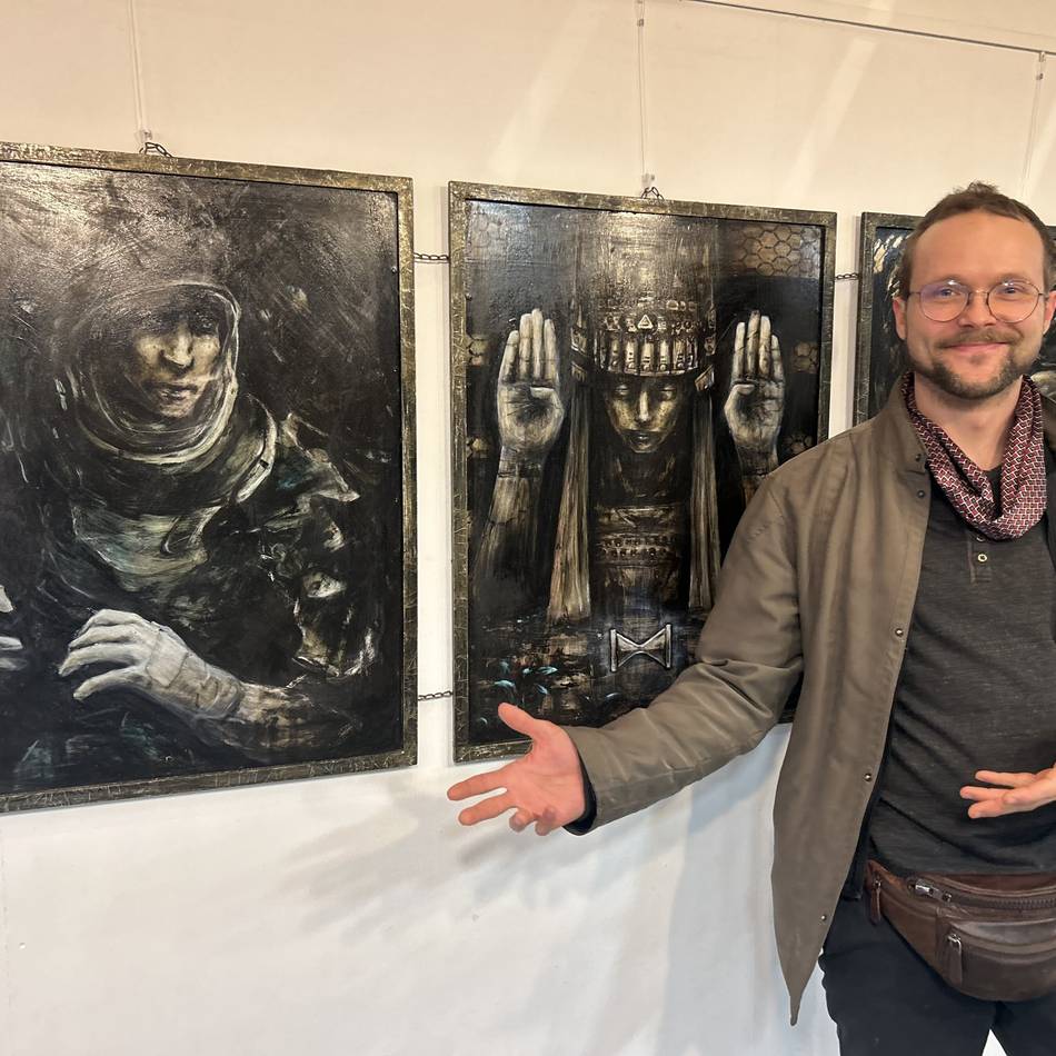 Ausstellung in Dormagener Glasgalerie: Vom Moment zwischen Bewegung und Ruhe