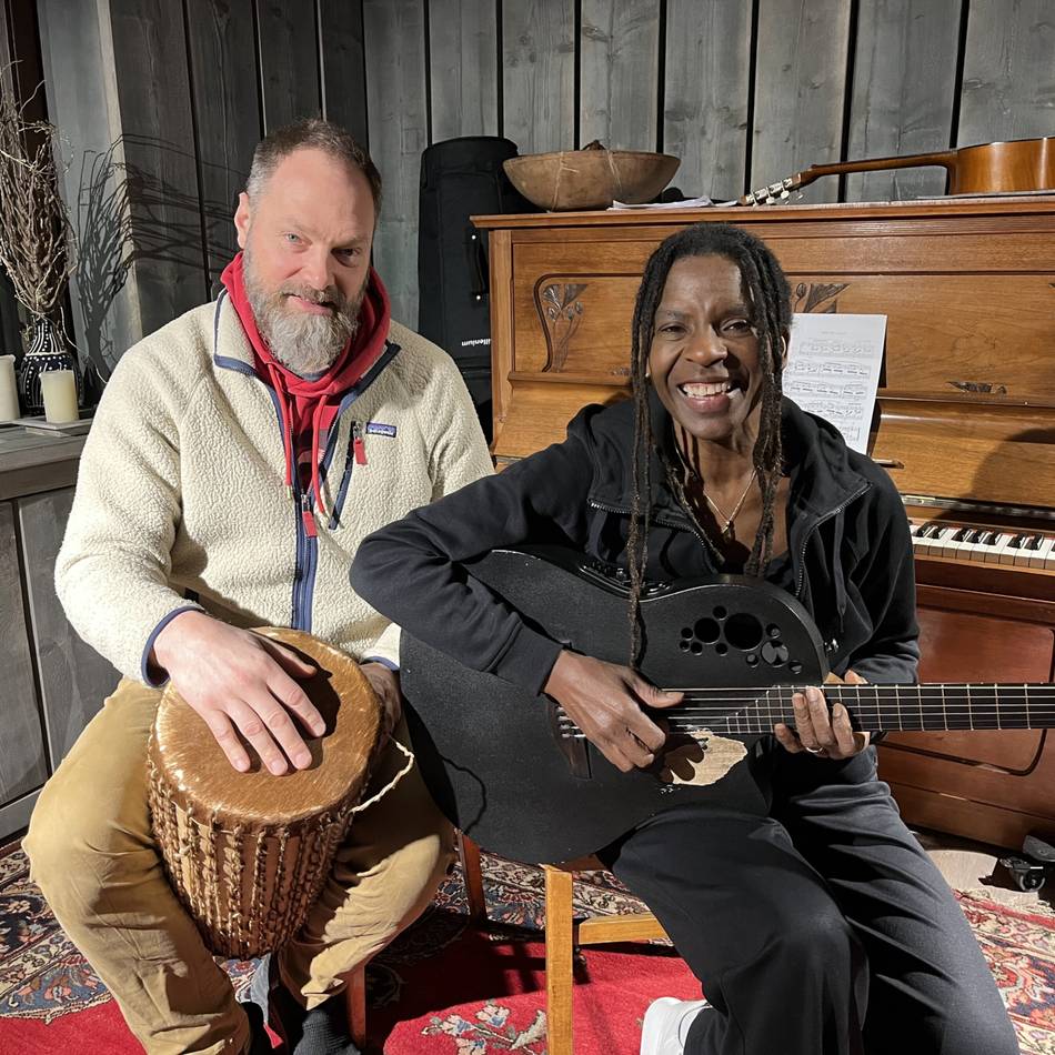 Judy Bailey kommt nach Uedem: Lieder über Heimat, Krieg und Frieden