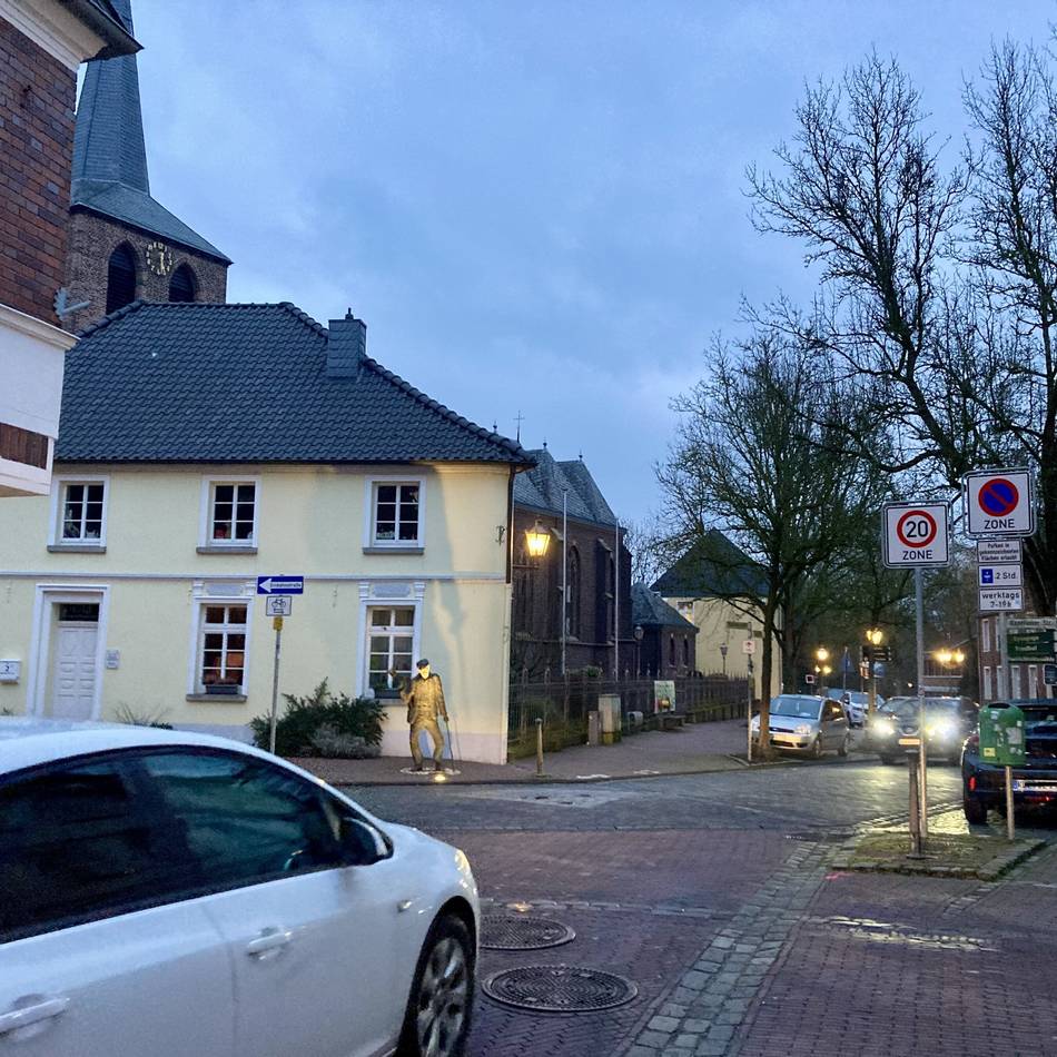 Umgestaltung der Ortsmitte: Rund um den Markt in Issum müssen Bäume gefällt werden