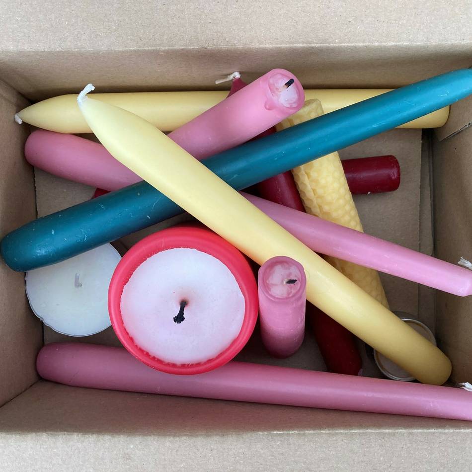 Entsorgungszentrum Leppe in Lindlar: Wie Kerzenreste Ukrainern helfen können