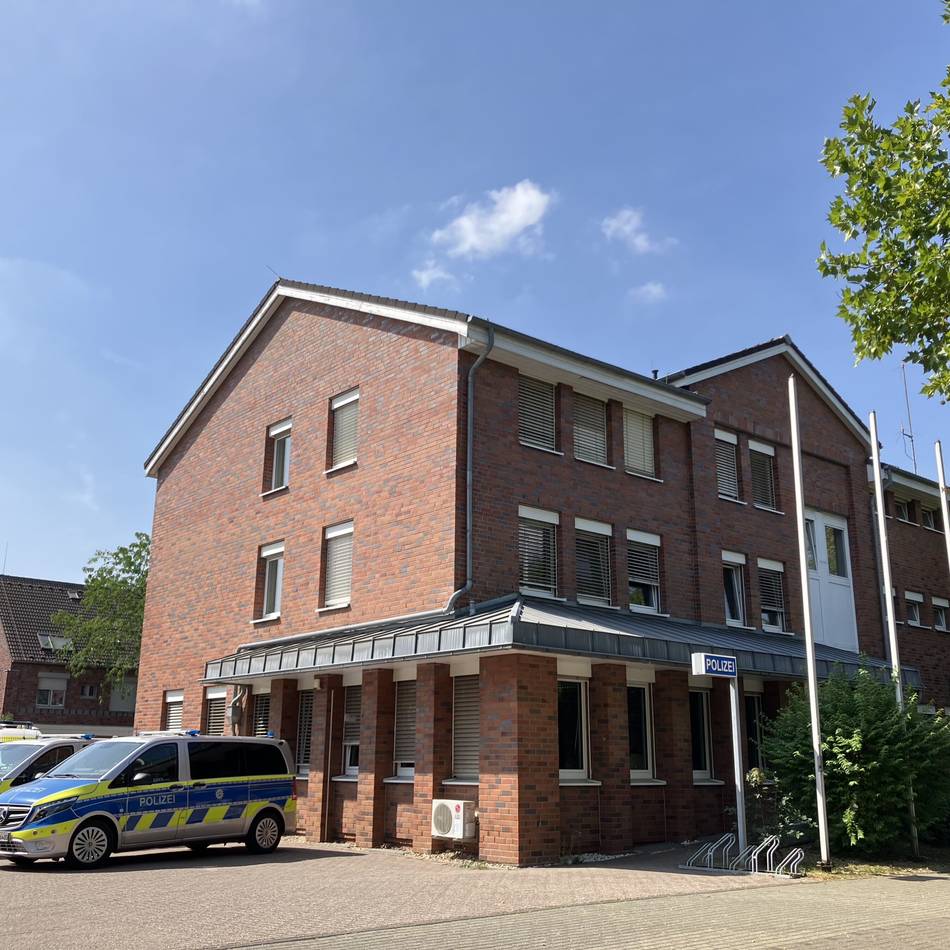 Neuorganisation im Rhein-Kreis Neuss: Polizeiwache in Meerbusch bleibt doch rund um die Uhr besetzt