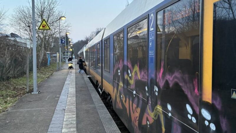 Zugausfälle, Urlaub gestrichen, keine Entschädigung: Wie Fahrgastrechte beim Niersexpress zur Kostenfalle werden