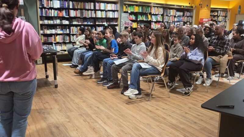 Regionalwettbewerb bei Thalia/Meyersche in Mönchengladbach: Starke Stimmen, große Spannung: Die beste Vorleserin der Stadt 2026