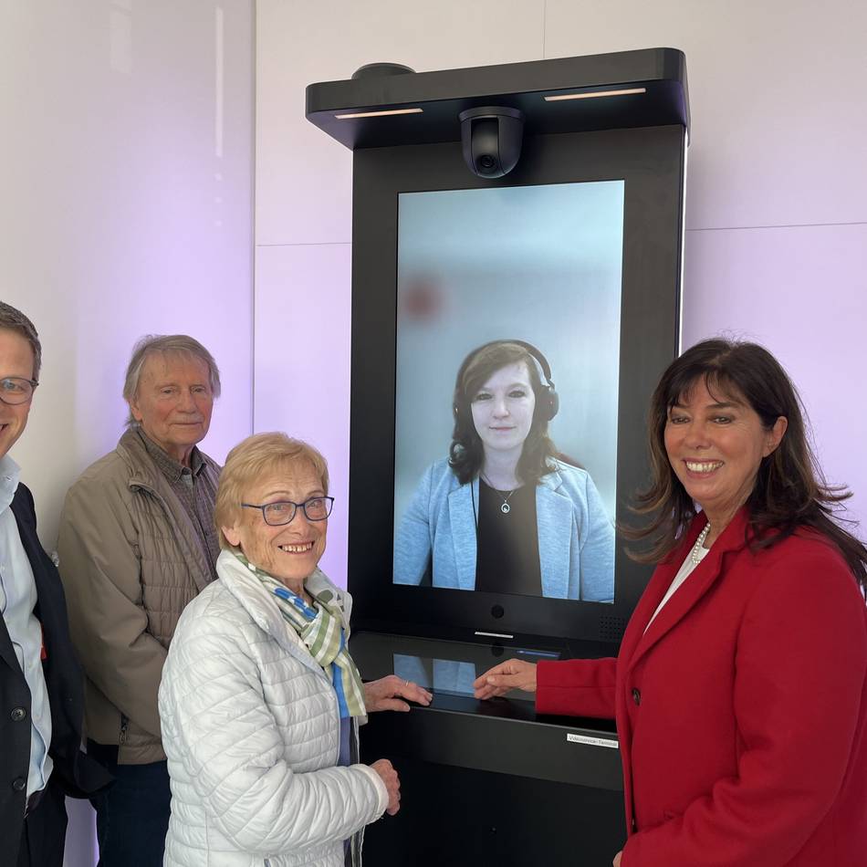 Kreissparkasse Heinsberg stellt vor: Neue Wege im Kundenservice – „Mia“ startet in Hilfarth