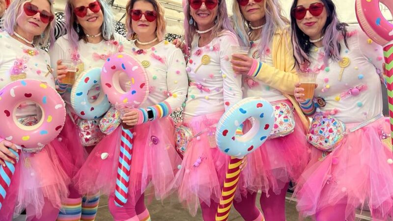 Altweiber in Wesel 2026: Narren feiern an der Schill-Kaserne – die schönsten Bilder