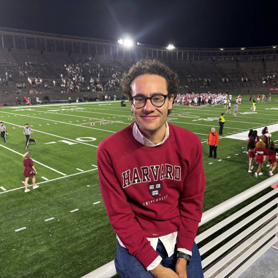 Politologe aus Neuss in den USA: Jannik Abt sucht in Harvard den lieben Gott