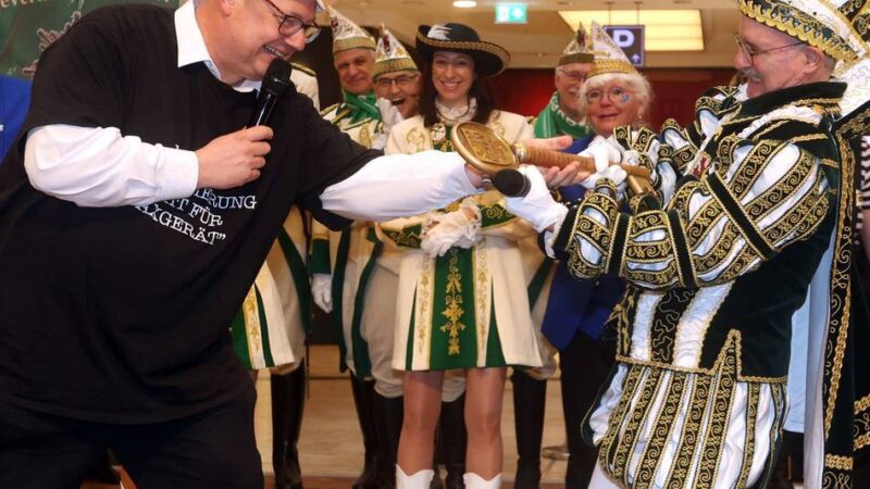 OB Hebbel chancenlos beim Rathaussturm: Rogério I. reißt Macht im Leverkusener Rathaus an sich