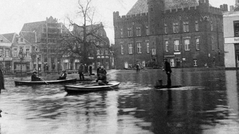 Jahrhundert-Flut im Kreis Kleve: Als der Rhein vor 100 Jahren Kalkars Mitte überflutete