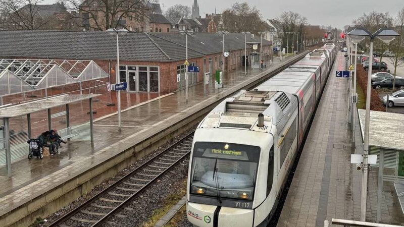 Nach Probefahrten beim RE10: Pendler hoffen auf schnellen Einsatz der Zusatzzüge beim Niersexpress