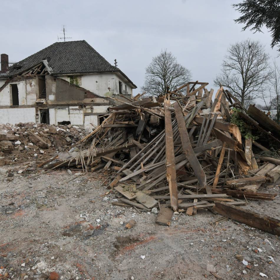 Gebäude an der B9 mit bewegter Geschichte: Die letzten Tage des legendären China-Restaurants in Weeze