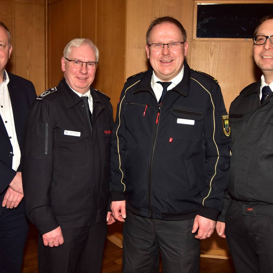 Feuerwehr Wermelskirchen: „Ein Jahr der besonderen Herausforderungen“