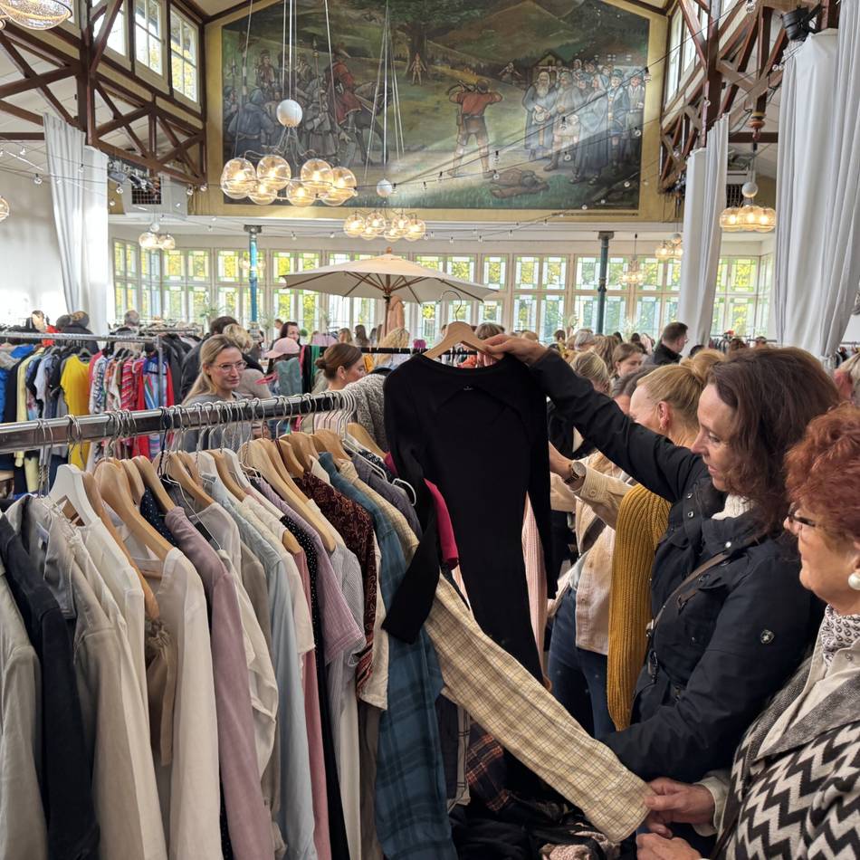 Mädels-Flohmarkt in Xanten: Schützenhaus verwandelt sich wieder in eine Mode-Boutique für gebrauchte Kleidung