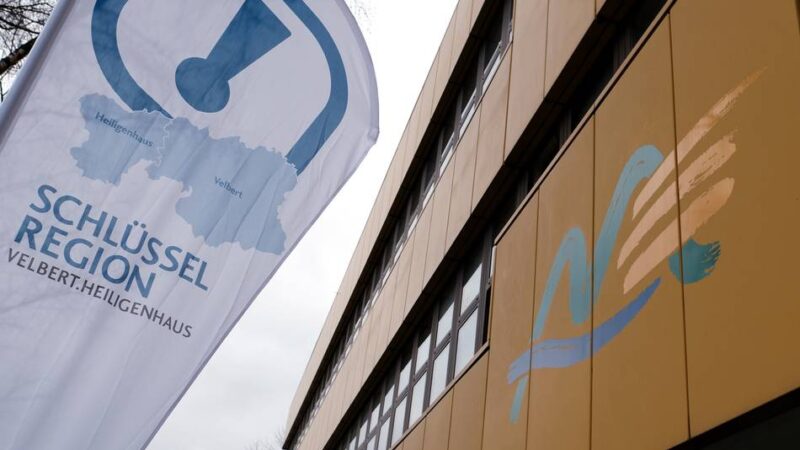 Zukunftsweisende Entscheidungen: Berufskolleg Niederberg lädt zu Beratungs- und Anmeldetagen