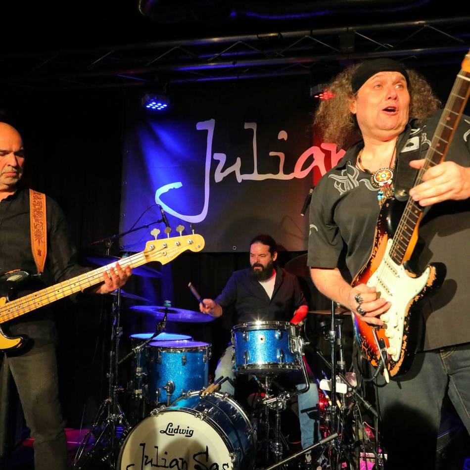 Konzert in Rheinberg: Blues-Rock mit Julian Sas und Band im Schwarzen Adler